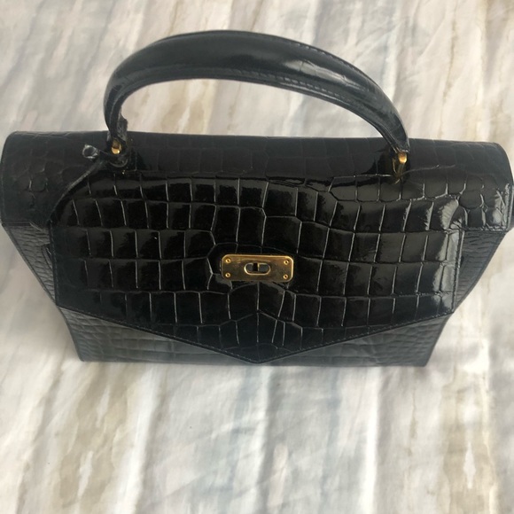 Vintage Gianni Versace Diana bag. - Picture 6 of 10